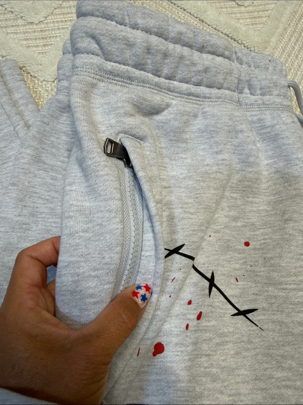 SP X CHUCKY ITS PLAYTIME FLEECE MENS LIFESTYLE SWEATPANTS